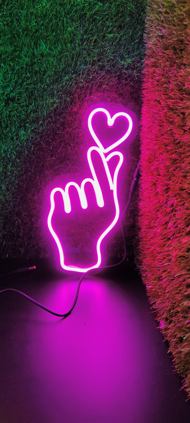 Korean Finger Heart Neon Light – Cute LED Wall Sign for Room, Gifts & Aesthetic Decor